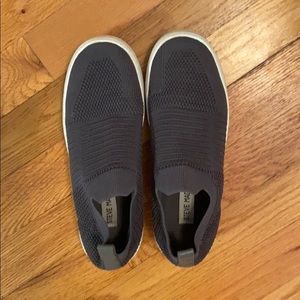 Steve Madden Slip on